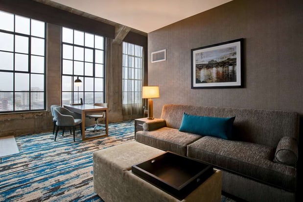 Images Embassy Suites by Hilton Rockford Riverfront