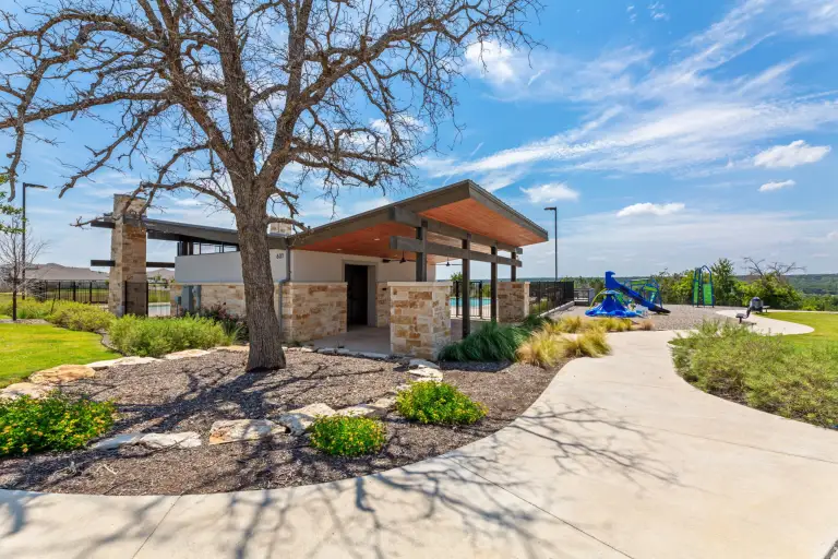 Images Pulte Homes at Crescent Bluff