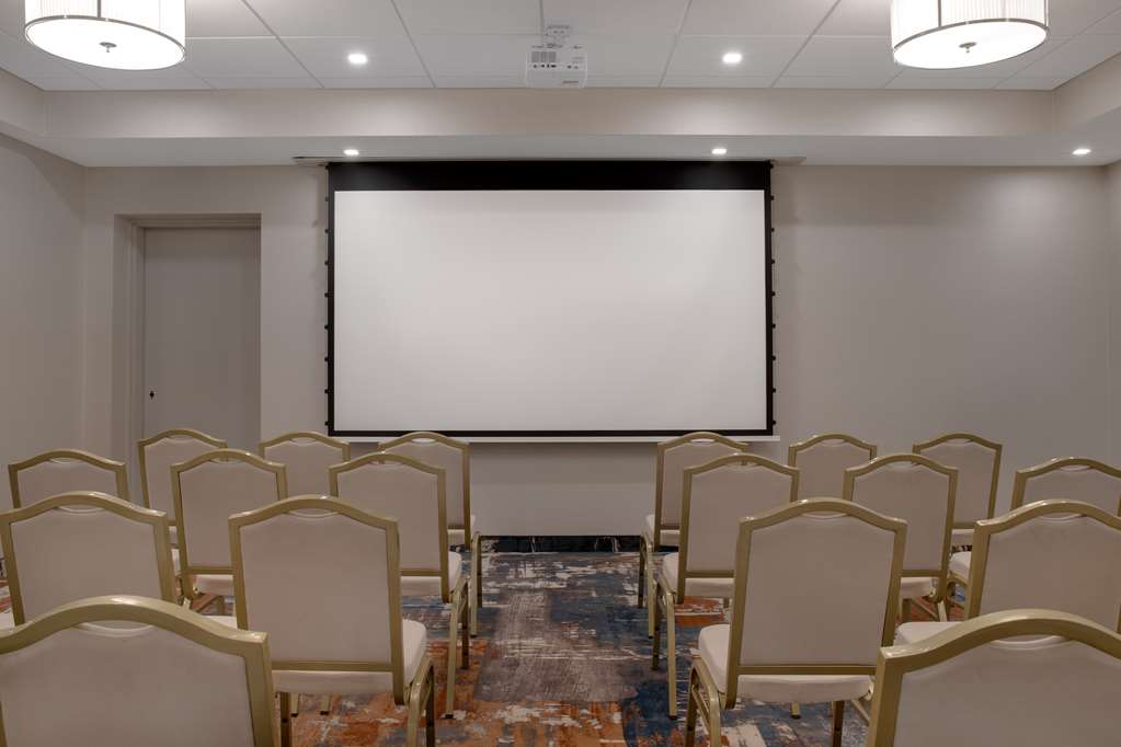 Images Hampton Inn by Hilton Winnipeg Downtown