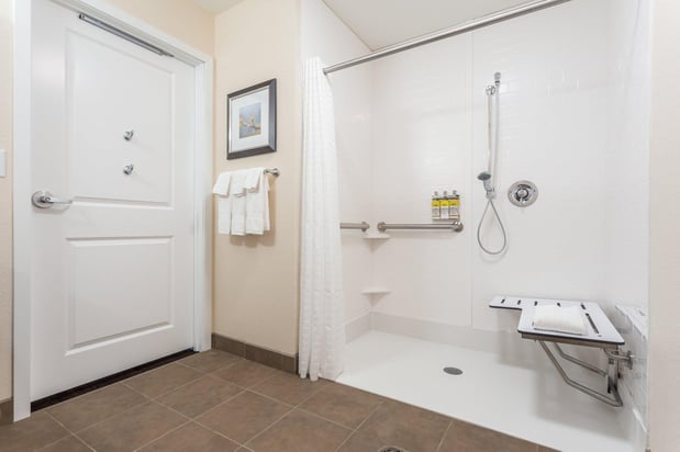 Images Candlewood Suites Eau Claire I-94 by IHG