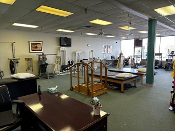 Images Select Physical Therapy - Springfield
