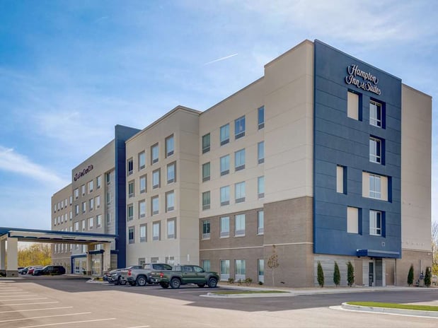 Images Hampton Inn and Suites Williamstown Ark Encounter