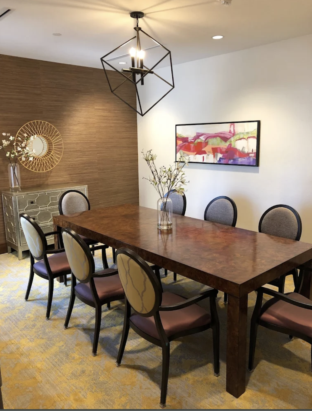 Private dining and meeting room at Buena Vista Health & Recovery Center of Chandler offering a comfortable and professional environment for group discussions, patient engagement, and recovery support activities.