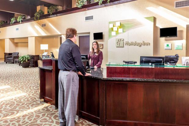 Images Holiday Inn Chicago North - Gurnee, an IHG Hotel