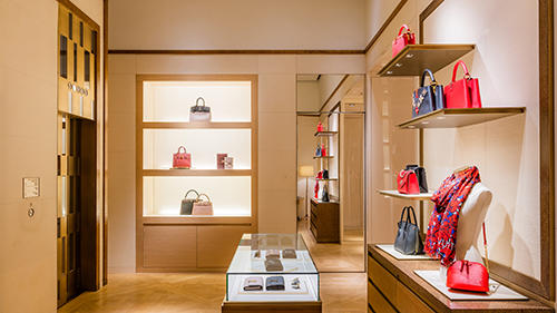 Mapstr - Shopping Louis Vuitton Milano Galleria - Fuorisalone 2023, Lieu,  Mode, Lavoro