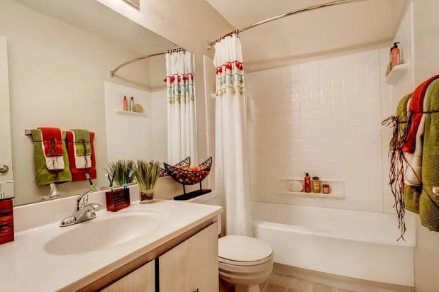 Images Canyon Creek Apartments & Townhomes