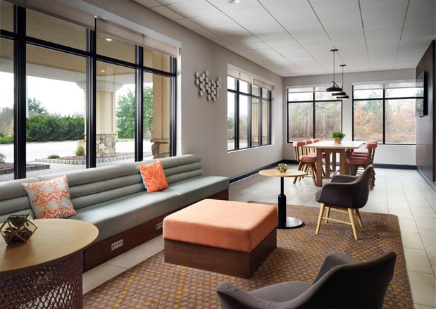 Images Holiday Inn & Suites Marlborough by IHG