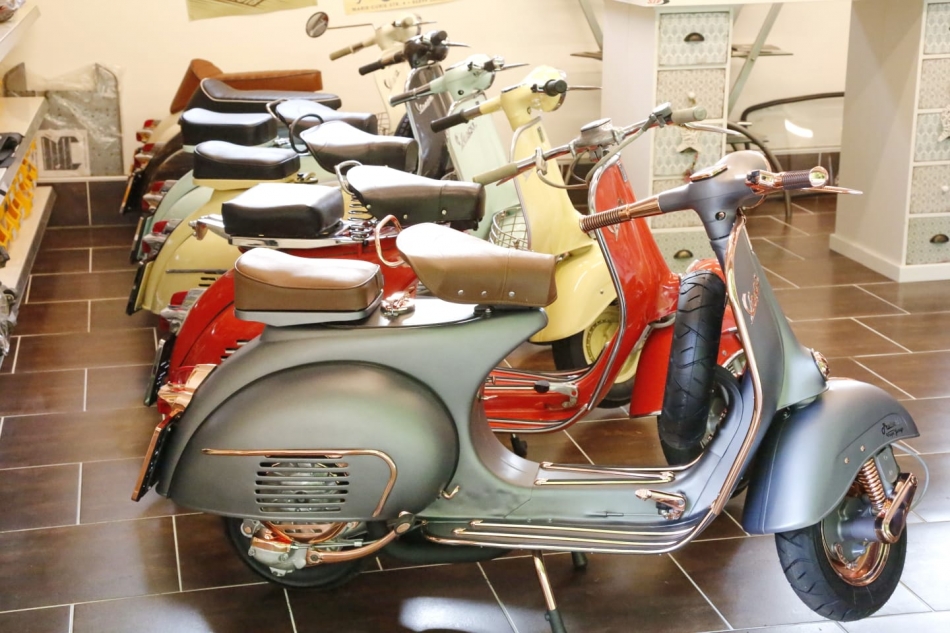 Prutschi's Vespa Garage GmbH, Perlsdorf 20 in Perlsdorf
