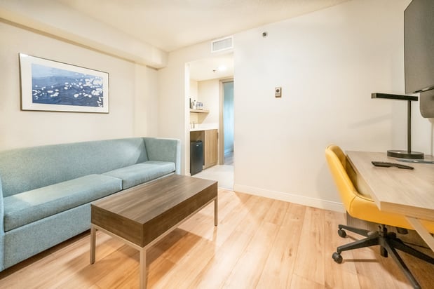 Images Holiday Inn Express & Suites Cocoa Beach by IHG