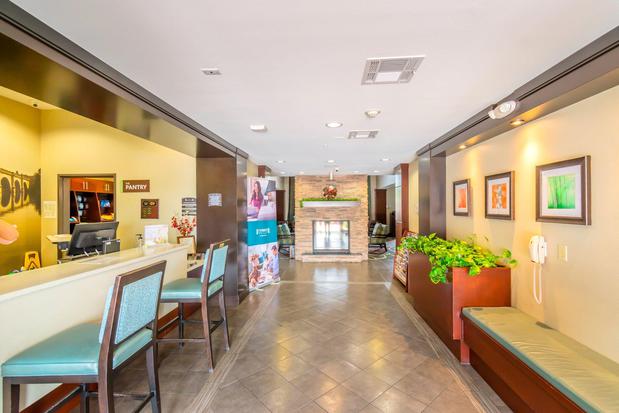 Images Staybridge Suites Houston IAH - Beltway 8 by IHG