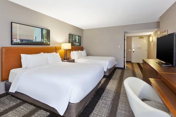 Images Crowne Plaza Dulles Airport by IHG
