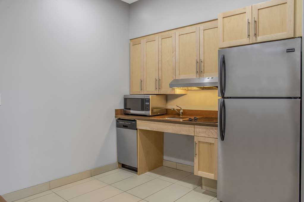 Images Homewood Suites by Hilton Winnipeg Airport-Polo Park, MB