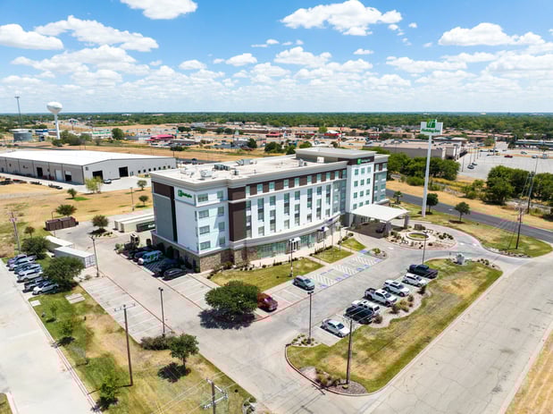 Images Holiday Inn & Suites Waco Northwest by IHG