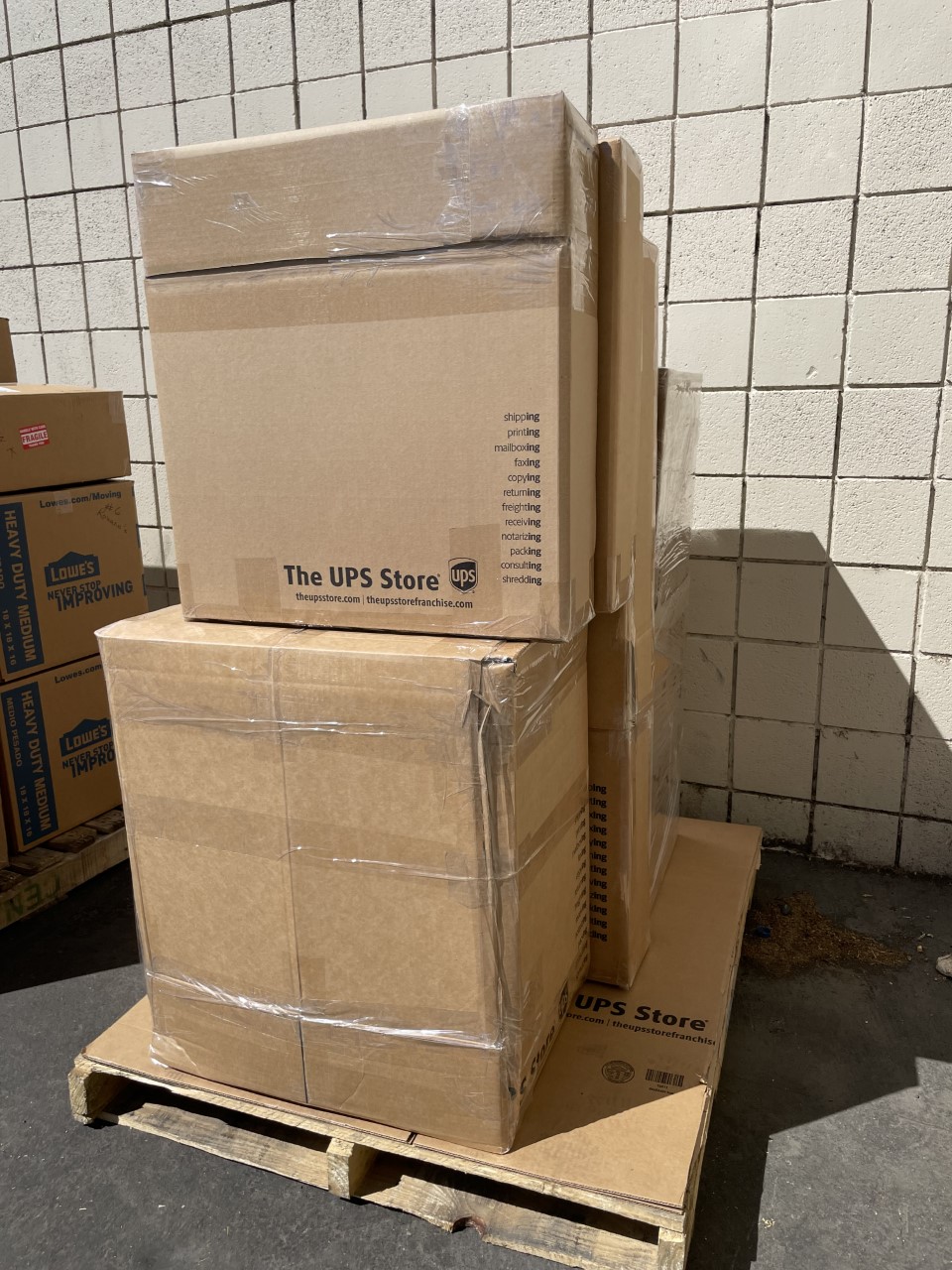 Take advantage of our Certified Packing Experts to secure bulk items to ship across the country and internationally.