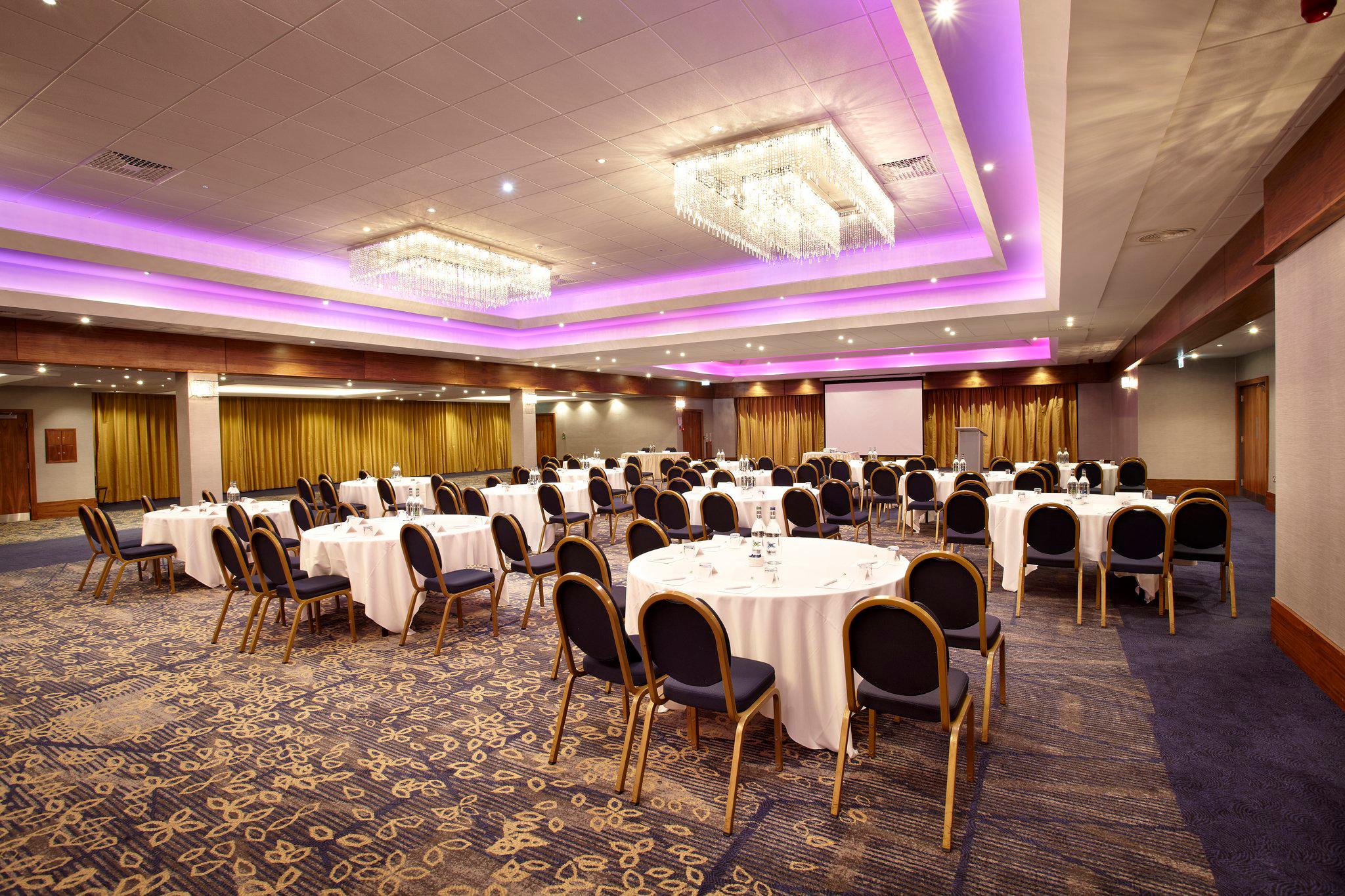 Holiday Inn London - Wembley, an IHG Hotel Wembley 020 8902 8839