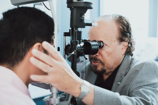 Images Dr. Howard R. Krauss