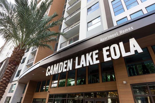 Images Camden Lake Eola Apartments