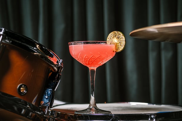 Images Caspian's Rock & Roe