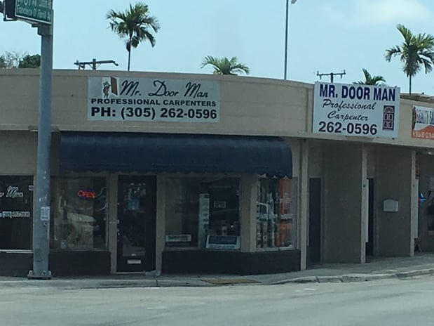 Images Mr. Door Man