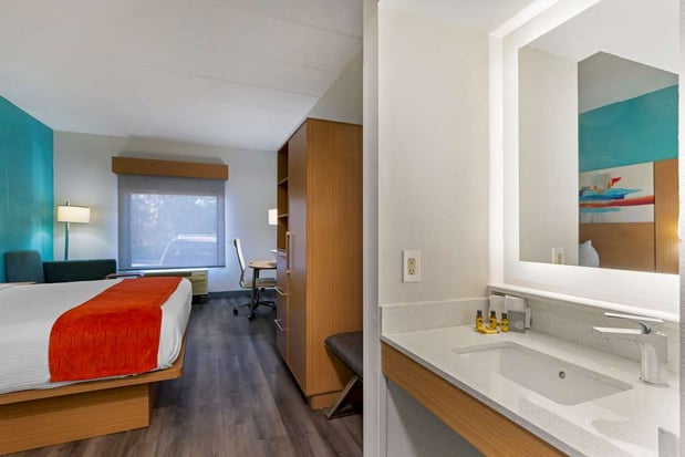Images Best Western Plus Executive Hotel