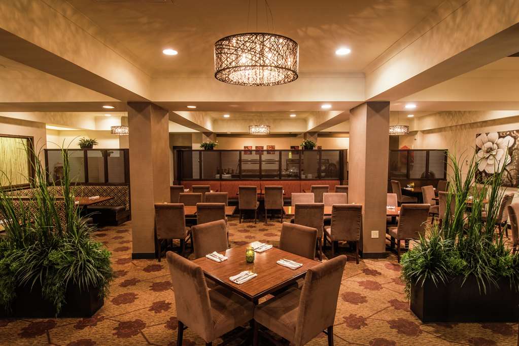 Images Hilton Garden Inn Saskatoon Downtown