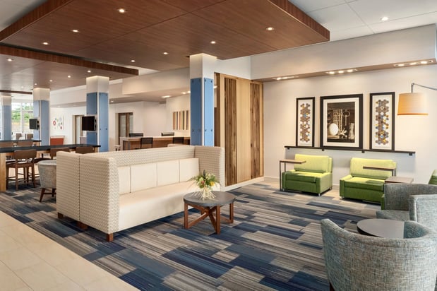 Images Holiday Inn Express & Suites Duluth North - Miller Hill by IHG