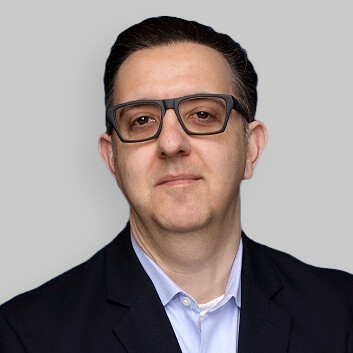 Headshot of Bruno Pellegrini, a wealth advisor at Chase