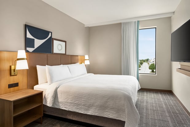 Images Staybridge Suites Williamsville - Buffalo by IHG