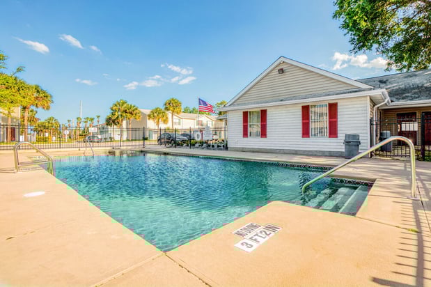 Images Sabal Palms Apartments