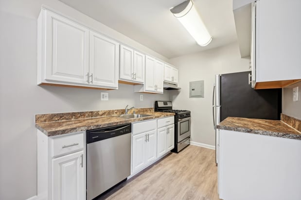 Images ReNew Odenton apartments