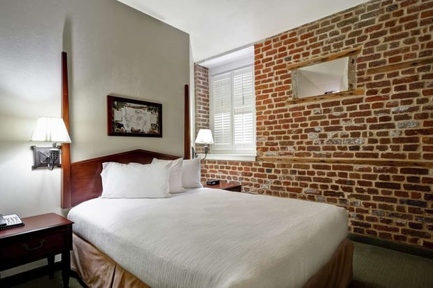 Images Embassy Suites by Hilton Charleston Historic District
