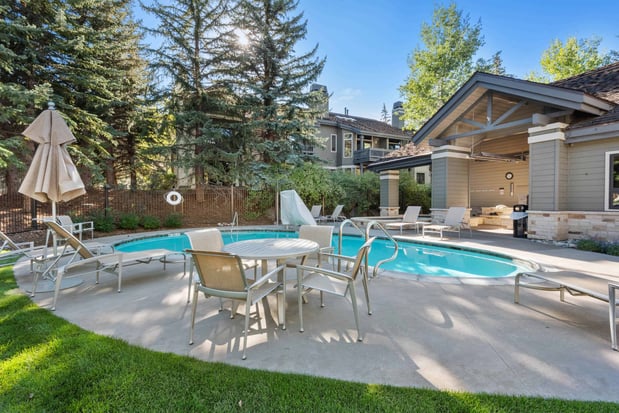 Images Ridgepoint Townhomes by East West Hospitality