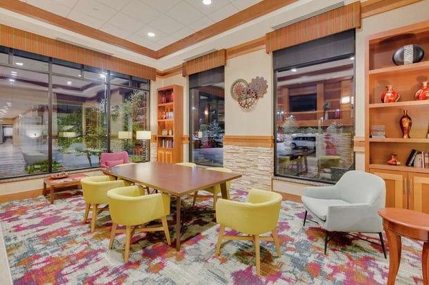 Images Hilton Garden Inn Milwaukee Airport