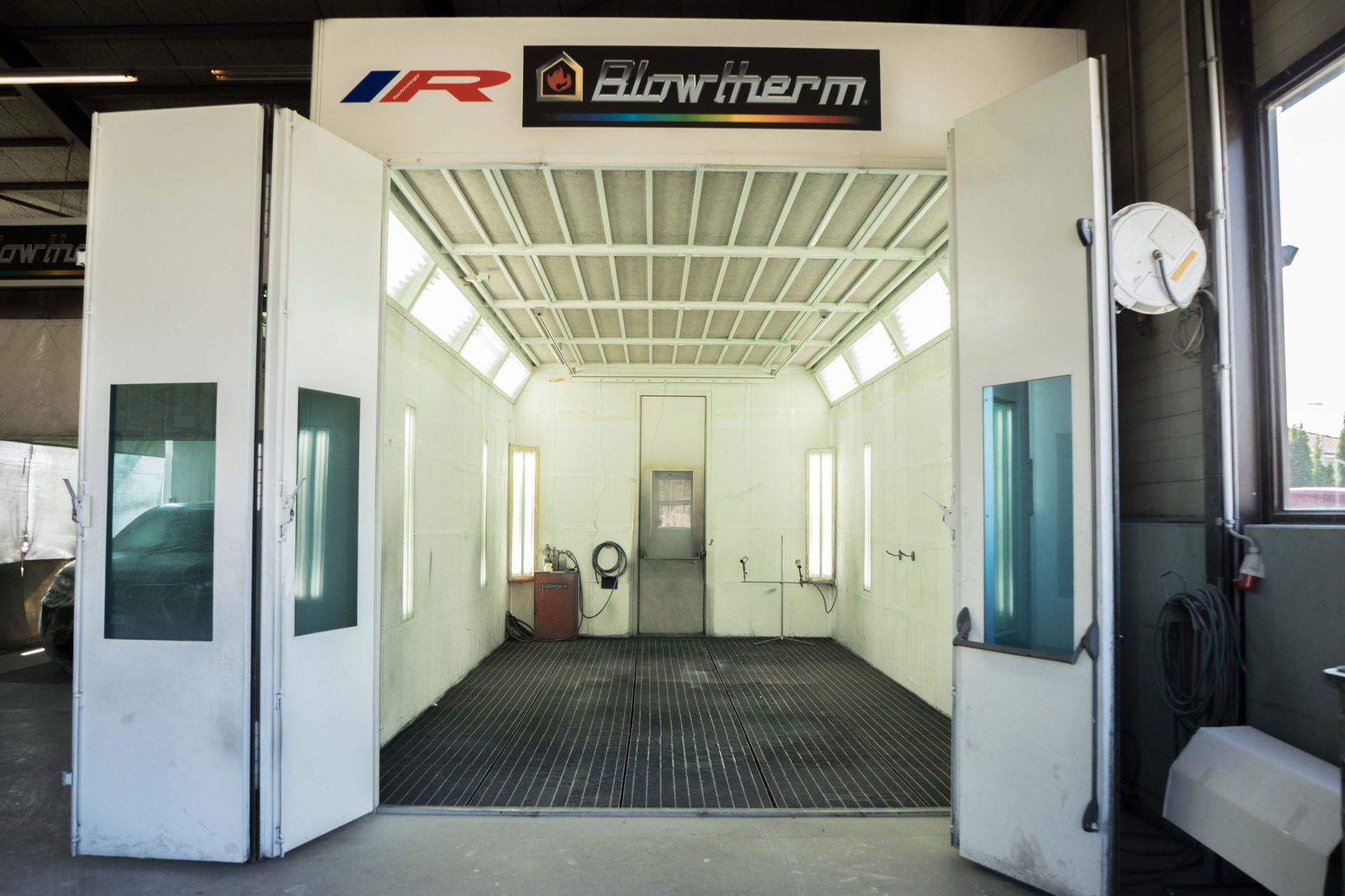Bilder Carrosserie du Grand Belmont SA