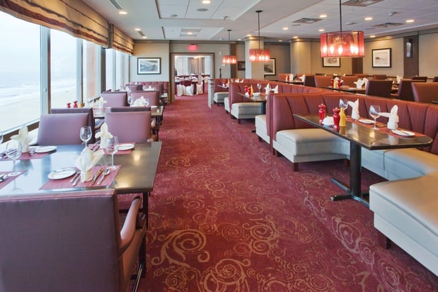 Images Holiday Inn & Suites Virginia Beach - North Beach by IHG