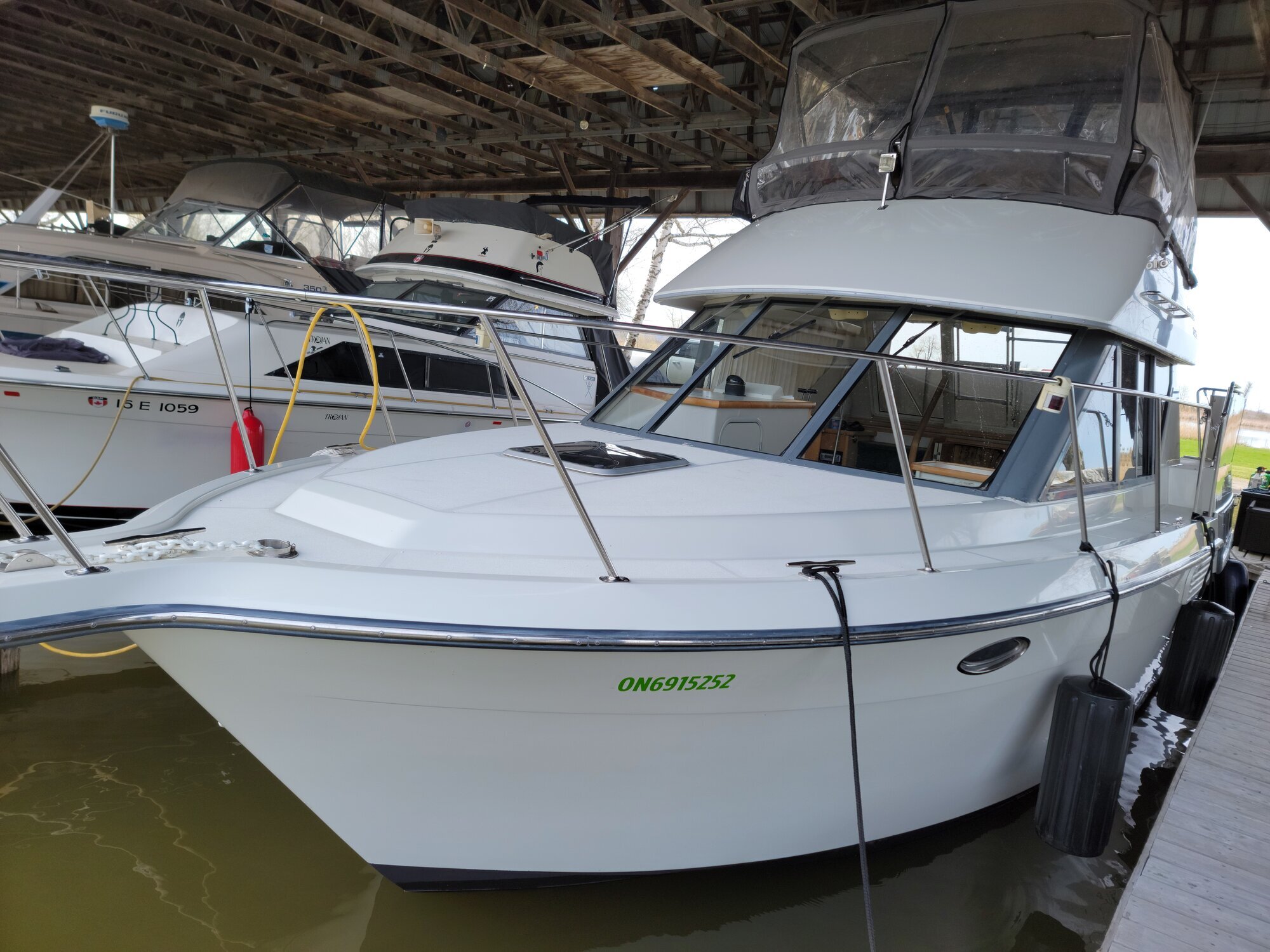 Images Majik Marine Services