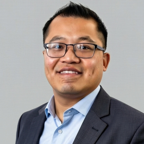 Headshot of Neil G. Lin, a wealth advisor at Chase