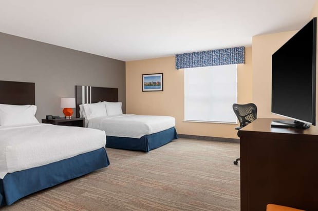 Images Hampton Inn & Suites Madison Downtown