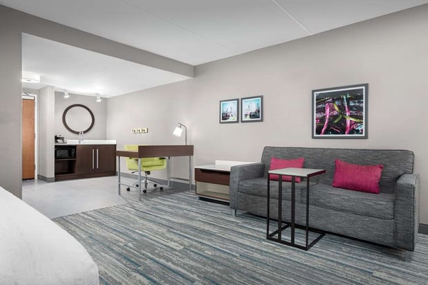 Images Hampton Inn & Suites ATL-Six Flags