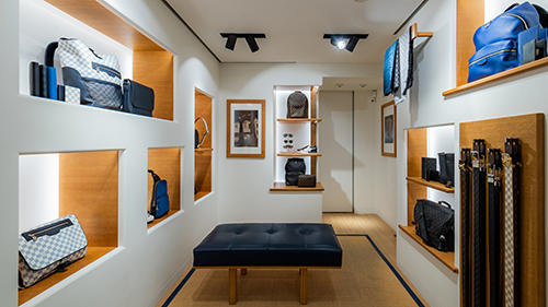 Mapstr - Shopping Louis Vuitton Capri - Louis Vuitton, Lieblingsorte