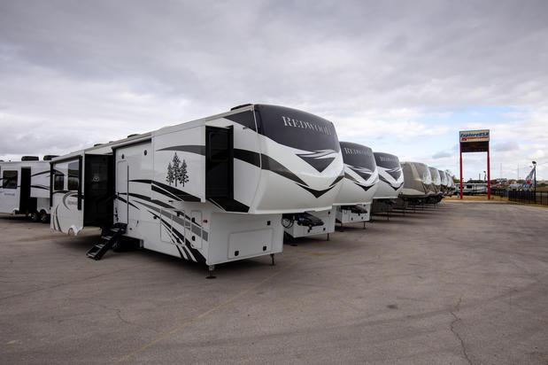 Images Blue Compass RV Kyle