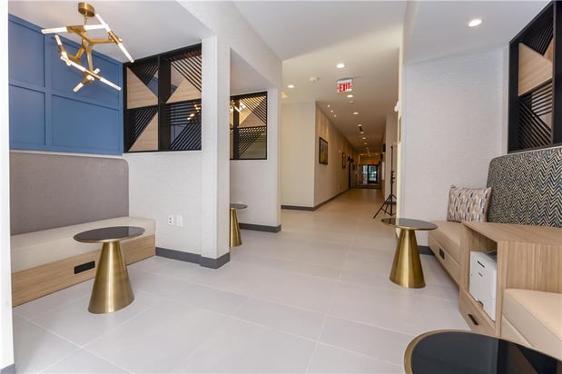 Images Hampton Inn and Suites Irving Hwy 183