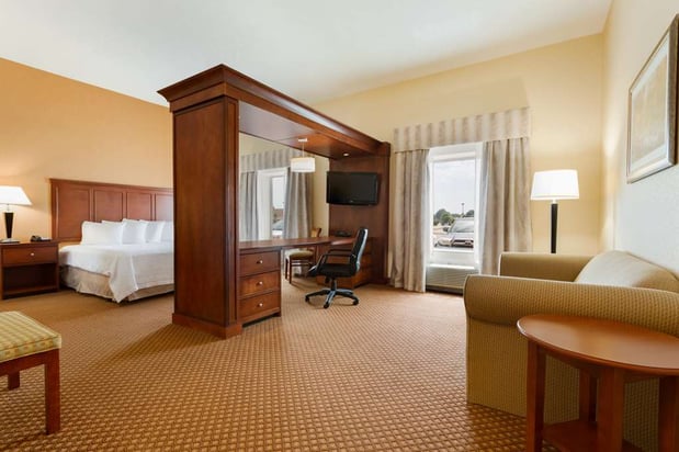 Images Hampton Inn & Suites Detroit/Chesterfield Township