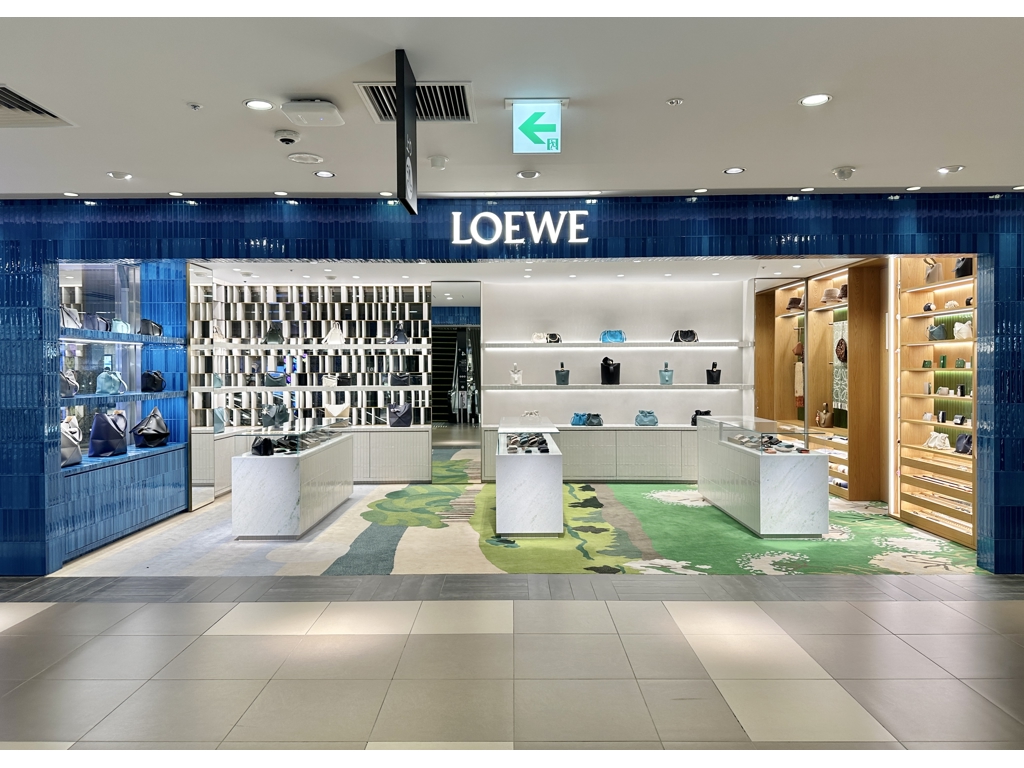 Images ロエベ 大丸梅田店