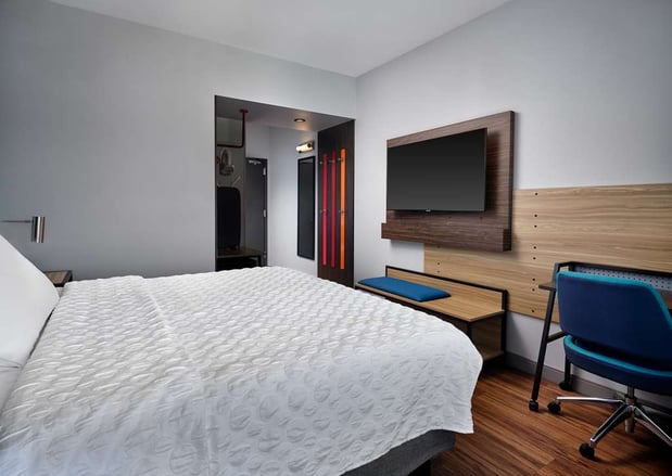 Images Tru by Hilton Indianapolis Downtown