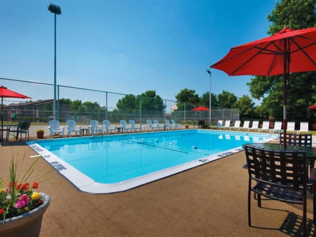 Images Deauville Park Apartments