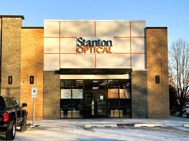 Images Stanton Optical
