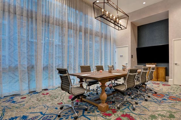 Images Hampton Inn & Suites Nashville Downtown Capitol View