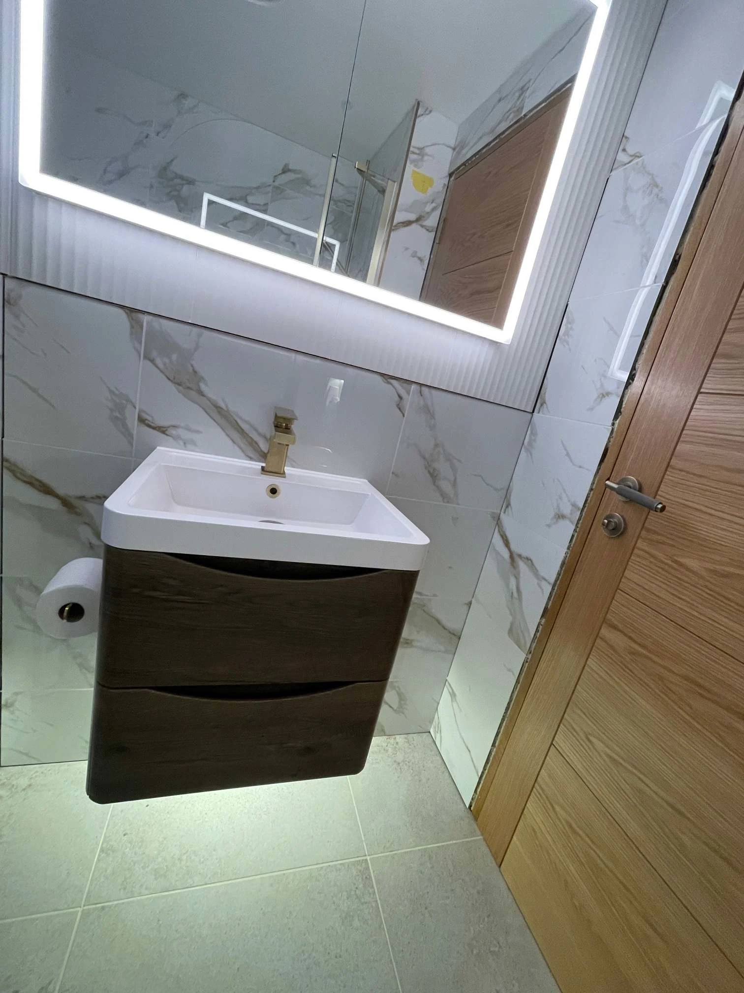 Images HW UK Services Ltd