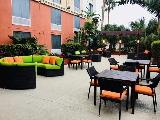 Images Holiday Inn & Suites Across From Universal Orlando by IHG
